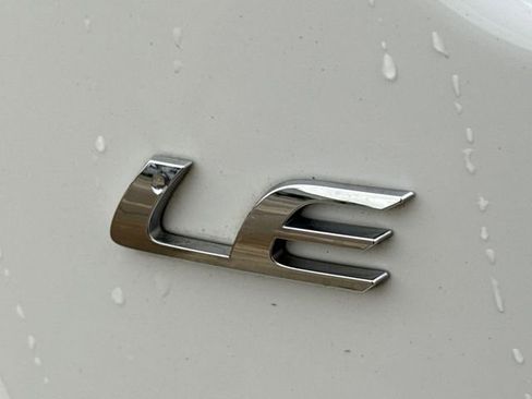 Used 2021 Toyota Corolla LE FWD image 10