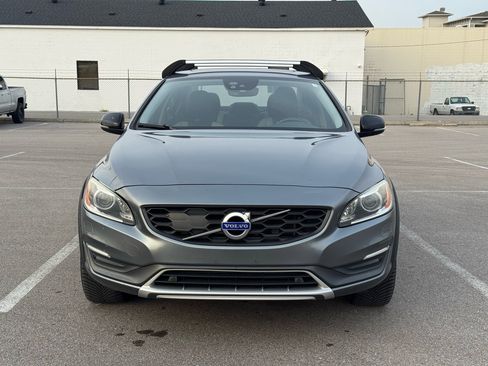 Used 2016 Volvo S60 T5 Cross Country Platinum image 3