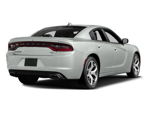 Used 2016 Dodge Charger R/T RWD image 2