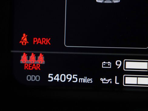 Used 2024 Toyota Tundra Limited image 18