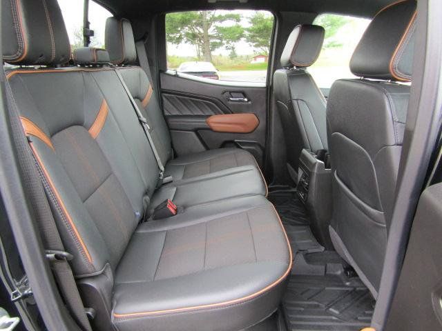Used 2025 GMC Canyon AT4 AWD/4WD image 15