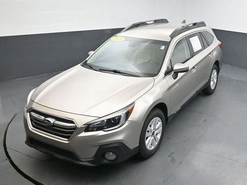 Used 2019 Subaru Outback 2.5i Premium image 21
