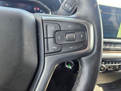 Used 2025 Chevrolet Silverado 2500 LT w/ Convenience Package AWD/4WD image 16