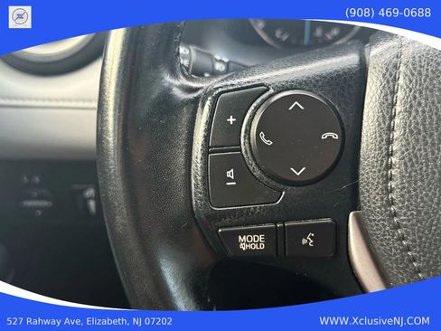 Used 2017 Toyota RAV4 XLE image 12