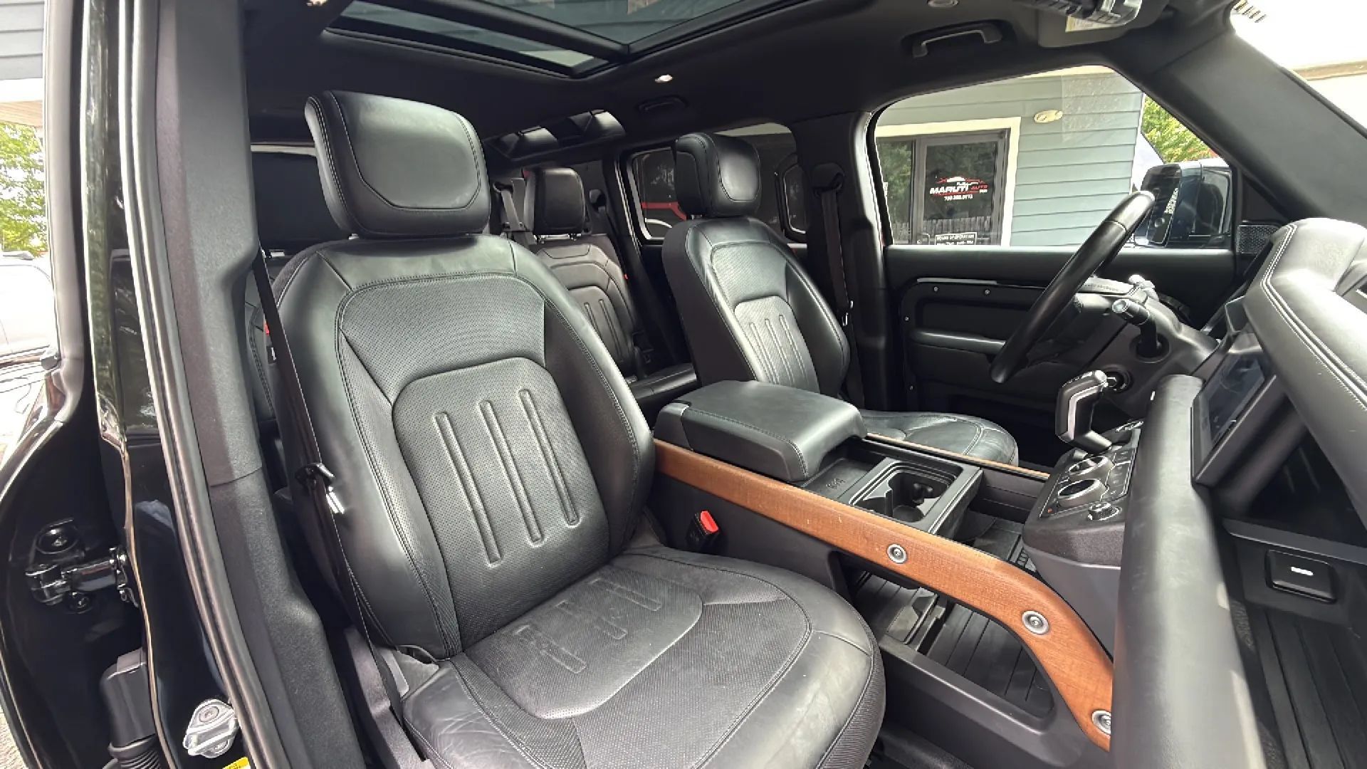 Used 2020 Land Rover Defender 110 X AWD/4WD image 26