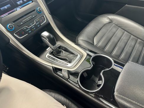 Used 2016 Ford Fusion SE w/ Equipment Group 202A FWD image 20