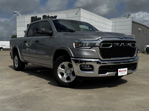 Used 2025 RAM 1500 Big Horn AWD/4WD image 2