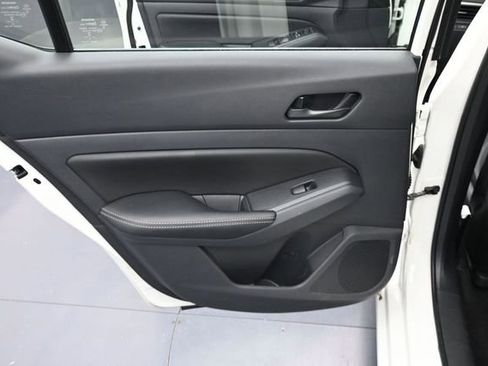 Used 2025 Nissan Altima 2.5 SV FWD image 27
