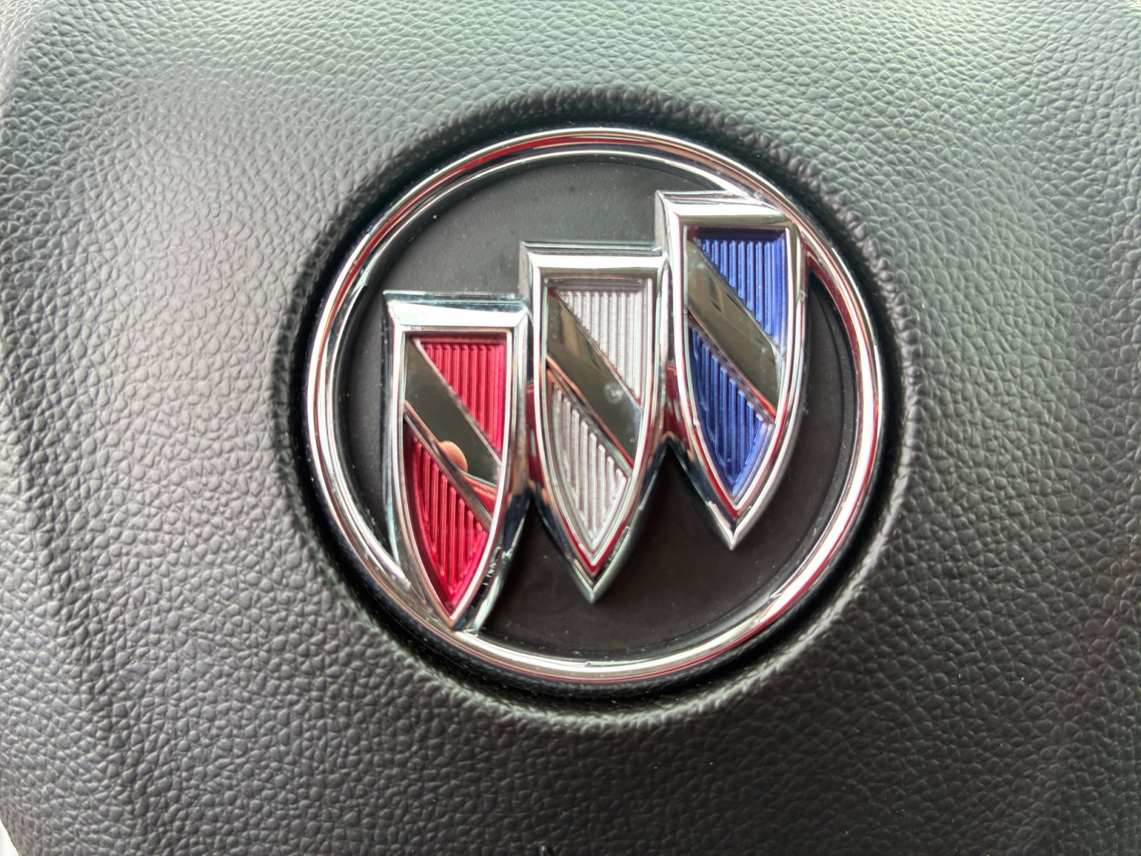 Used 2023 Buick Envision Essence FWD image 35