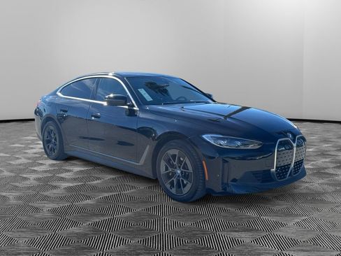 Used 2024 BMW i4 eDrive35 w/ Convenience Package image 3