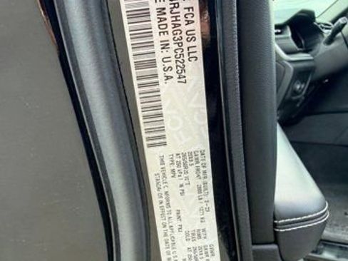 Used 2023 Jeep Grand Cherokee Altitude image 21