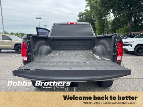 Used 2018 RAM 2500 Tradesman w/ Chrome Appearance Group AWD/4WD image 38