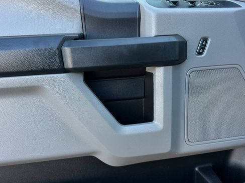 Used 2022 Ford F250 XL w/ Power Equipment Group image 10