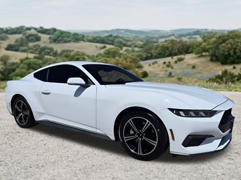 Used 2024 Ford Mustang Coupe RWD image 1