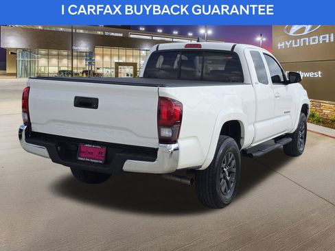 Used 2022 Toyota Tacoma SR5 image 7