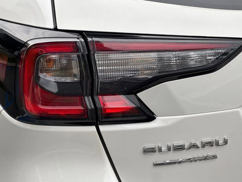 Certified 2025 Subaru Outback Limited image 31
