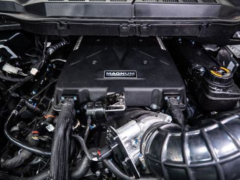 Used 2025 Ford F150 Lariat w/ Equipment Group 502A High image 4