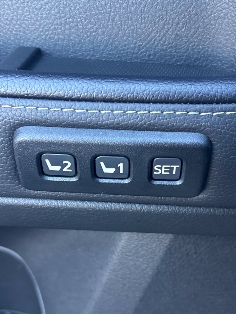 Used 2023 Toyota 4Runner Limited AWD/4WD image 27