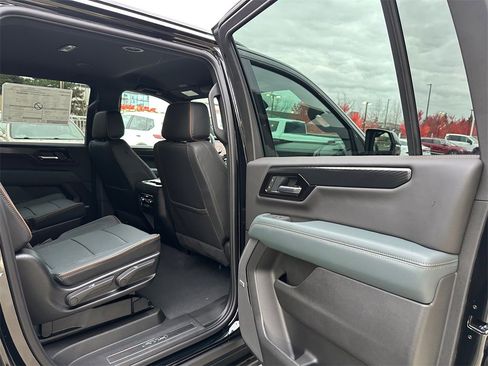 New 2026 GMC Yukon XL AT4 image 13