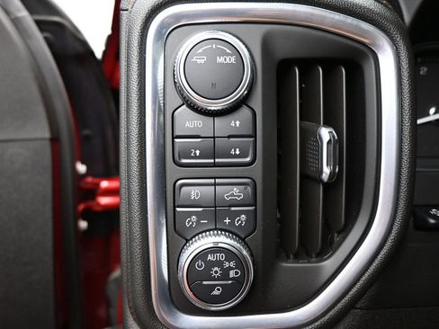 Used 2021 GMC Sierra 2500 AT4 w/ AT4 Preferred Package AWD/4WD image 12
