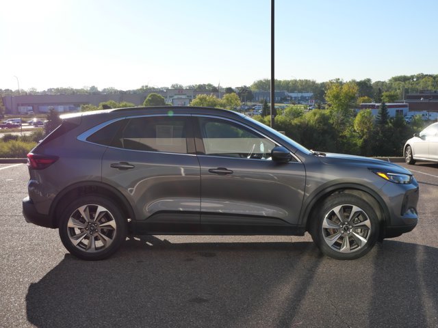 Certified 2024 Ford Escape Platinum AWD/4WD image 4