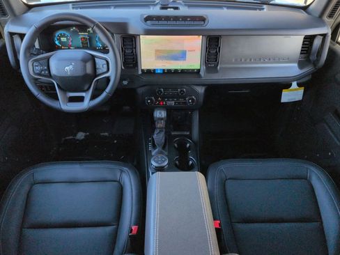 New 2025 Ford Bronco Badlands image 16