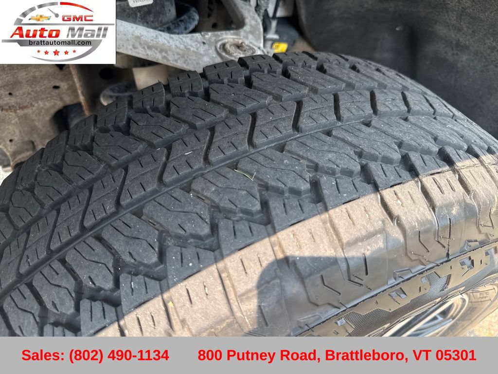 Used 2024 GMC Sierra 1500 AT4 w/ Technology Package AWD/4WD image 30