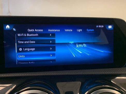 Used 2022 Mercedes-Benz A 220 4MATIC image 40