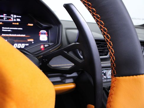 Used 2016 Lamborghini Huracan LP 610-4 image 24