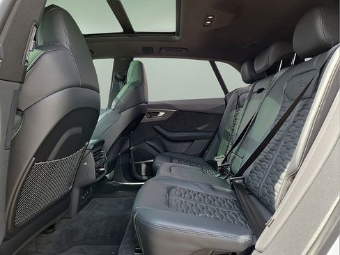 Used 2022 Audi RS Q8 image 15