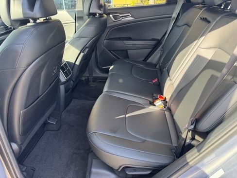 Certified 2023 Kia Sportage EX image 14