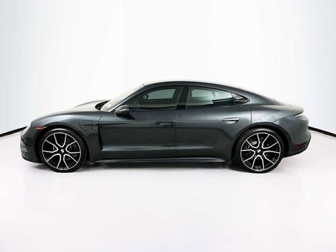 Used 2025 Porsche Taycan image 2