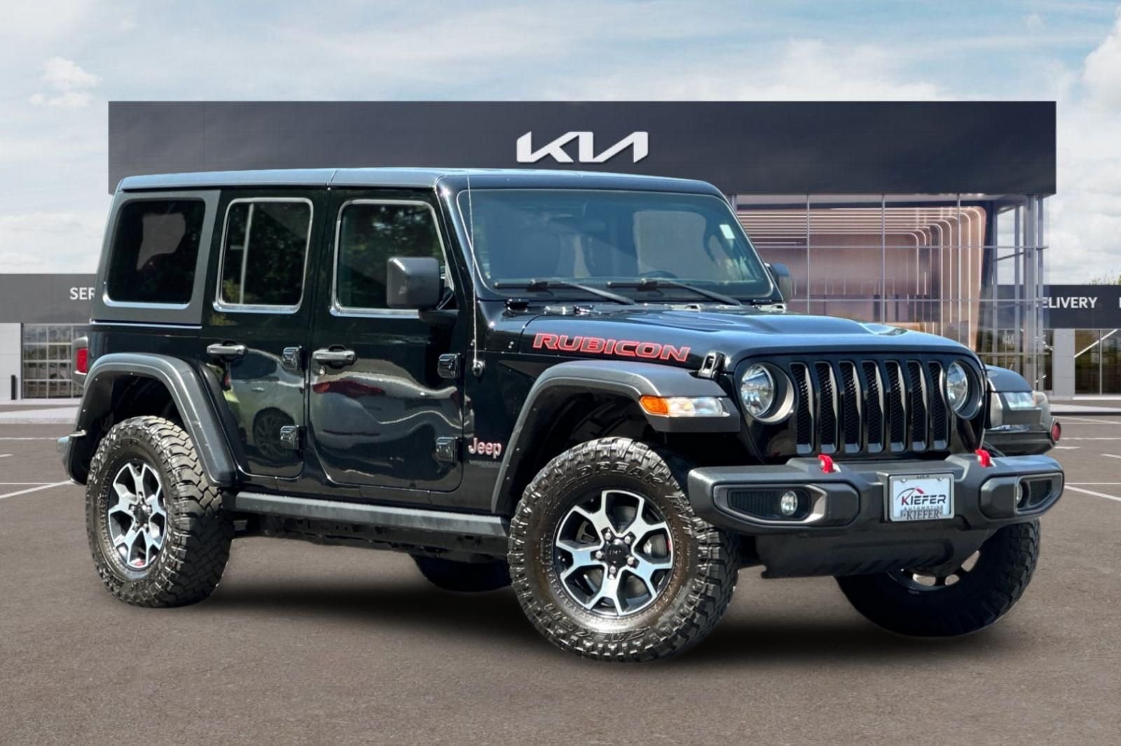 Used 2021 Jeep Wrangler Unlimited Rubicon w/ Cold Weather Group AWD/4WD image 2