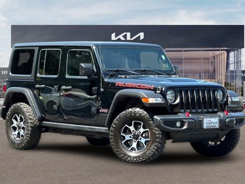 Used 2021 Jeep Wrangler Unlimited Rubicon w/ Cold Weather Group AWD/4WD image 2