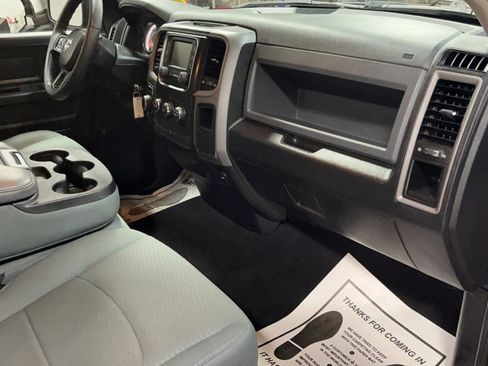 Used 2017 RAM 1500 Express w/ Black Ram 1500 Express Group AWD/4WD image 19