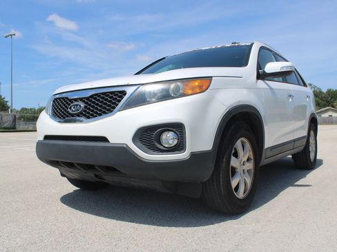 Used 2012 Kia Sorento LX w/ Convenience Pkg FWD image 5