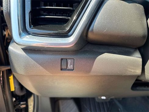 Used 2023 GMC Canyon Elevation w/ Convenience Package image 24