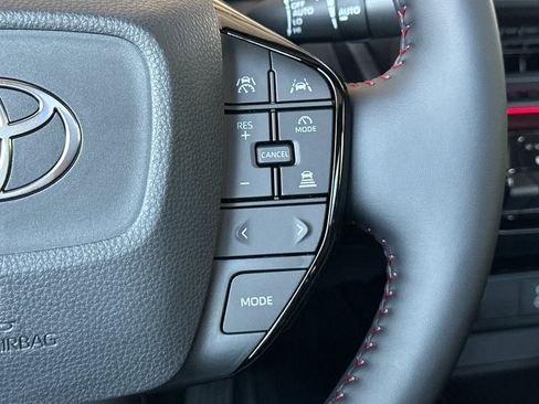 New 2026 Toyota Prius Plug-In Hybrid FWD image 28