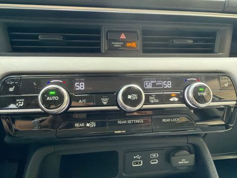 Used 2025 Honda Pilot EX-L image 25