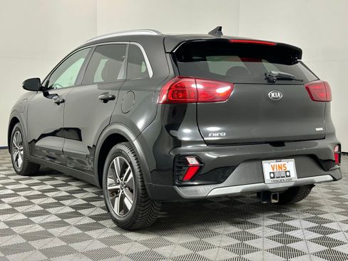 Used 2020 Kia Niro EX image 29