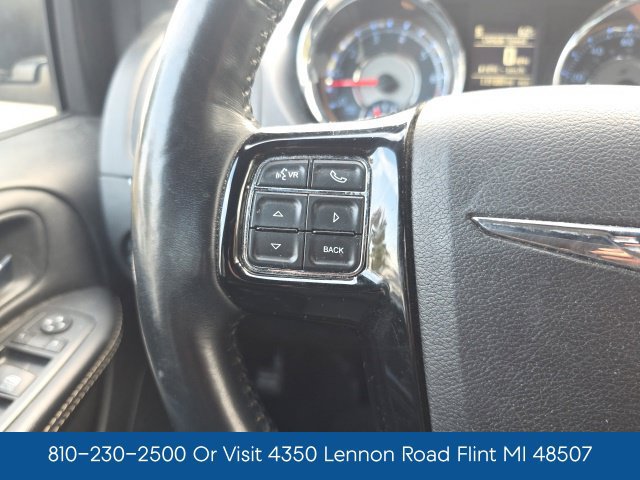 Used 2016 Chrysler Town & Country S w/ Driver Convenience Group FWD image 25