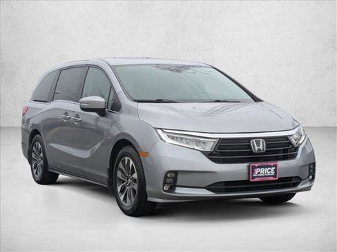 Certified 2023 Honda Odyssey EX-L image 3