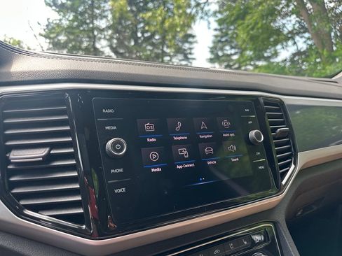 Used 2021 Volkswagen Atlas Cross Sport SEL Premium R-Line AWD/4WD image 14