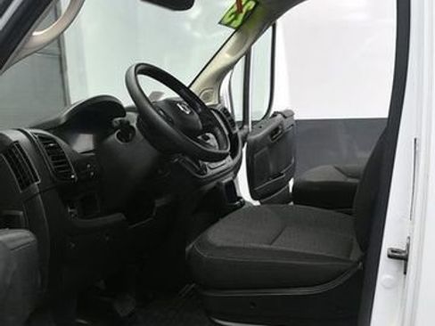 Used 2023 RAM ProMaster 2500 FWD image 10
