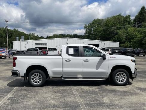 Certified 2022 Chevrolet Silverado 1500 LT AWD/4WD image 3