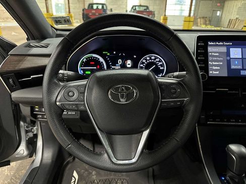 Certified 2019 Toyota Avalon XLE image 17