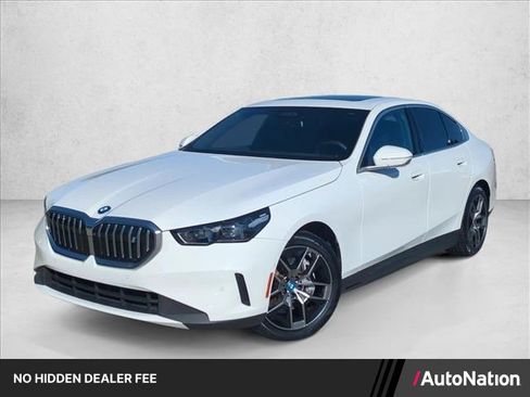 Used 2024 BMW i5 eDrive40i w/ M Sport Package RWD image 1