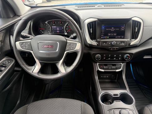 Used 2024 GMC Terrain SLE FWD image 13