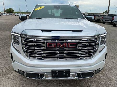 Used 2024 GMC Sierra 1500 Denali RWD image 9