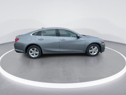 Used 2024 Chevrolet Malibu LT image 9